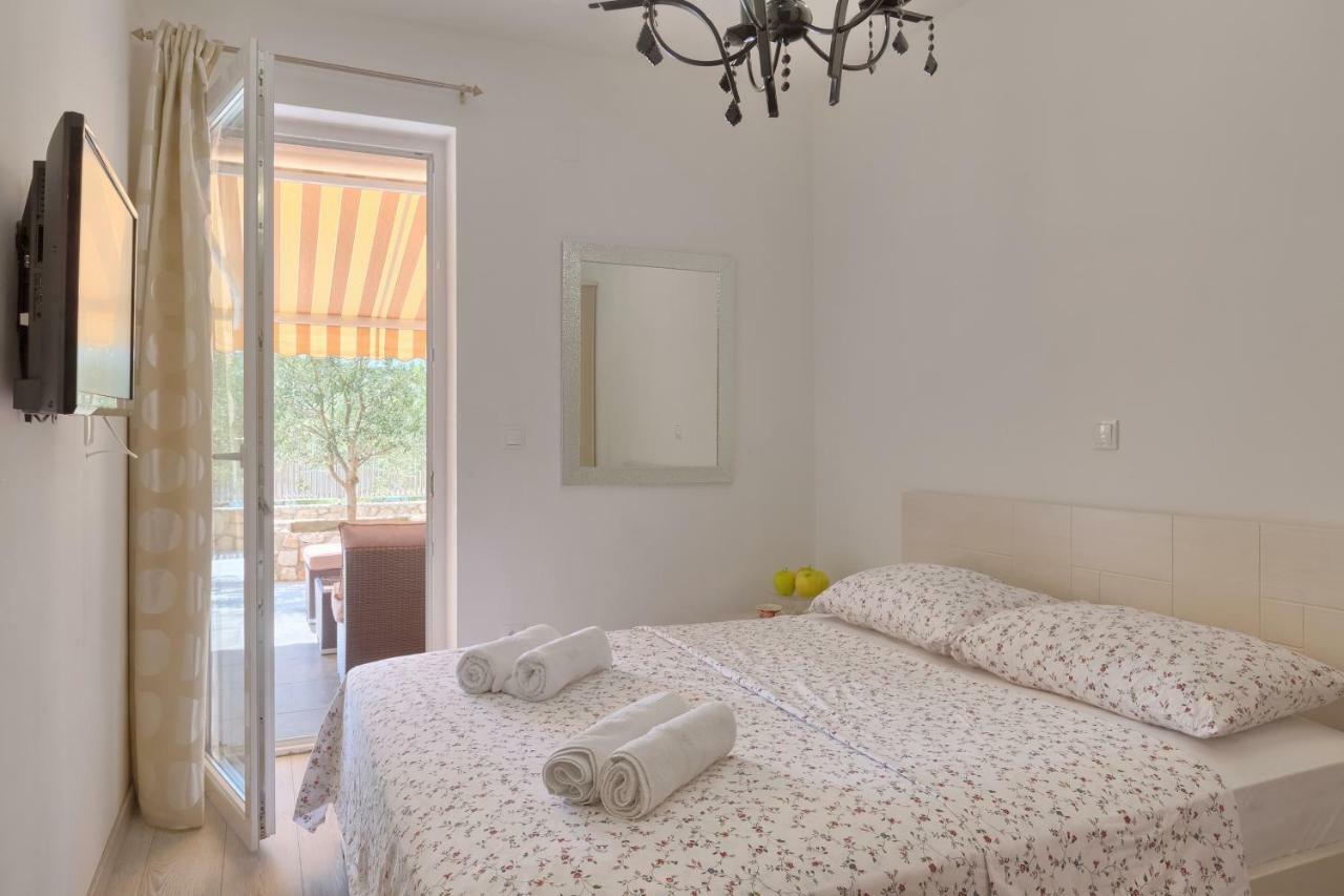 Apartment Robert Novalja Zewnętrze zdjęcie